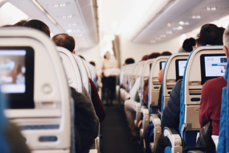 découvrez les meilleures offres de vols pour voyager à petit prix avec notre sélection de promos exclusives.