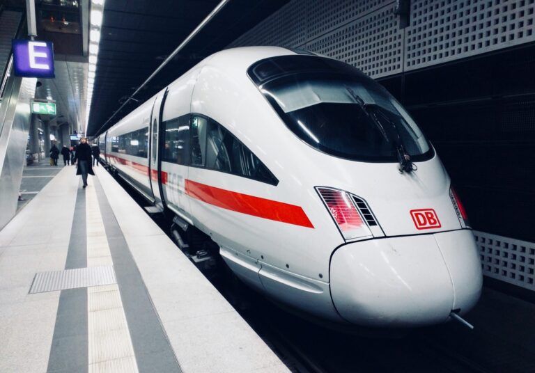 acheter des billets de train en ligne - réservez vos billets de train facilement et rapidement