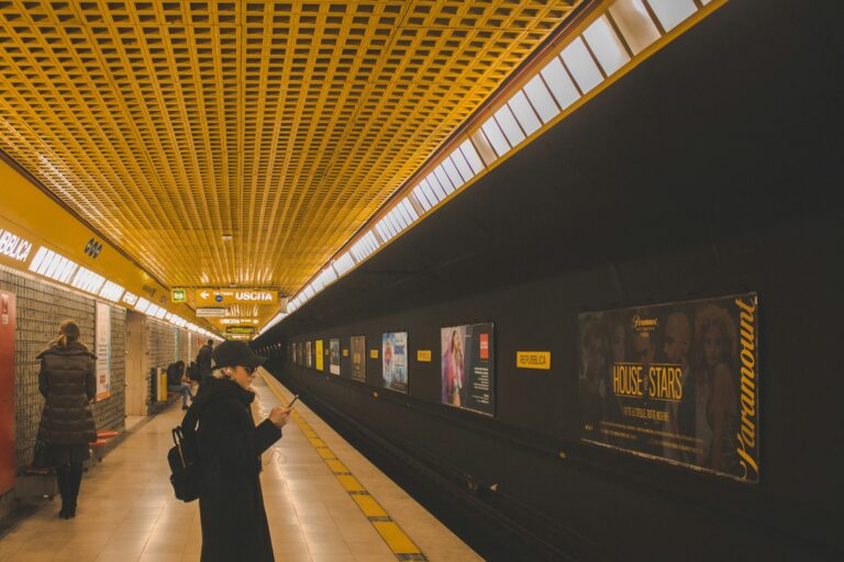 découvrez les merveilles de l'italie à bord des trains italiens, entre modernité et tradition, pour une expérience de voyage inoubliable.