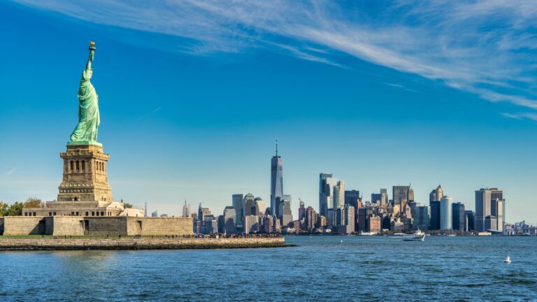 découvrez une sélection des plus belles destinations touristiques à travers le monde et préparez-vous à vivre des expériences inoubliables.